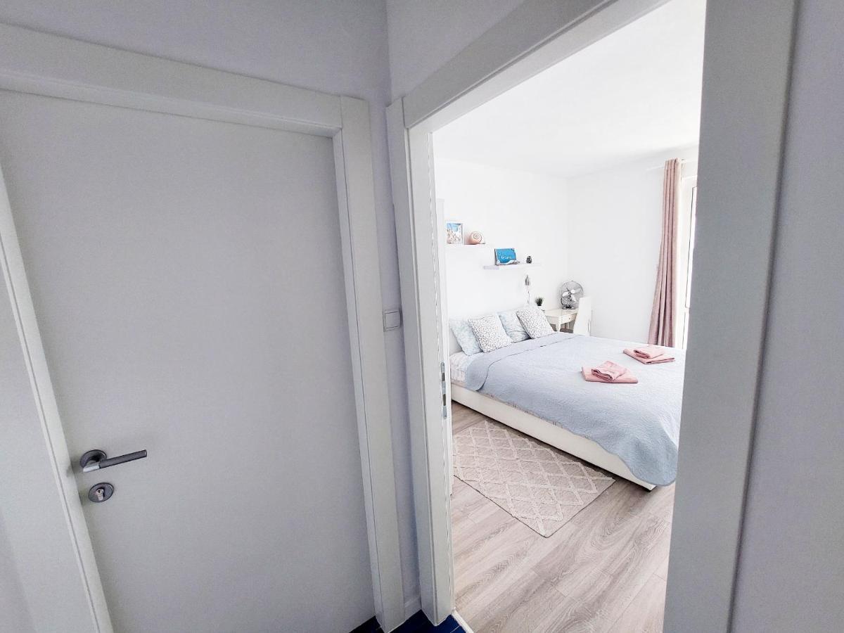 Apartments Sv.Jakov دوبروفينك المظهر الخارجي الصورة